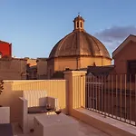Luxury Suite La Terrazza In Pieno Centro In Cagliari